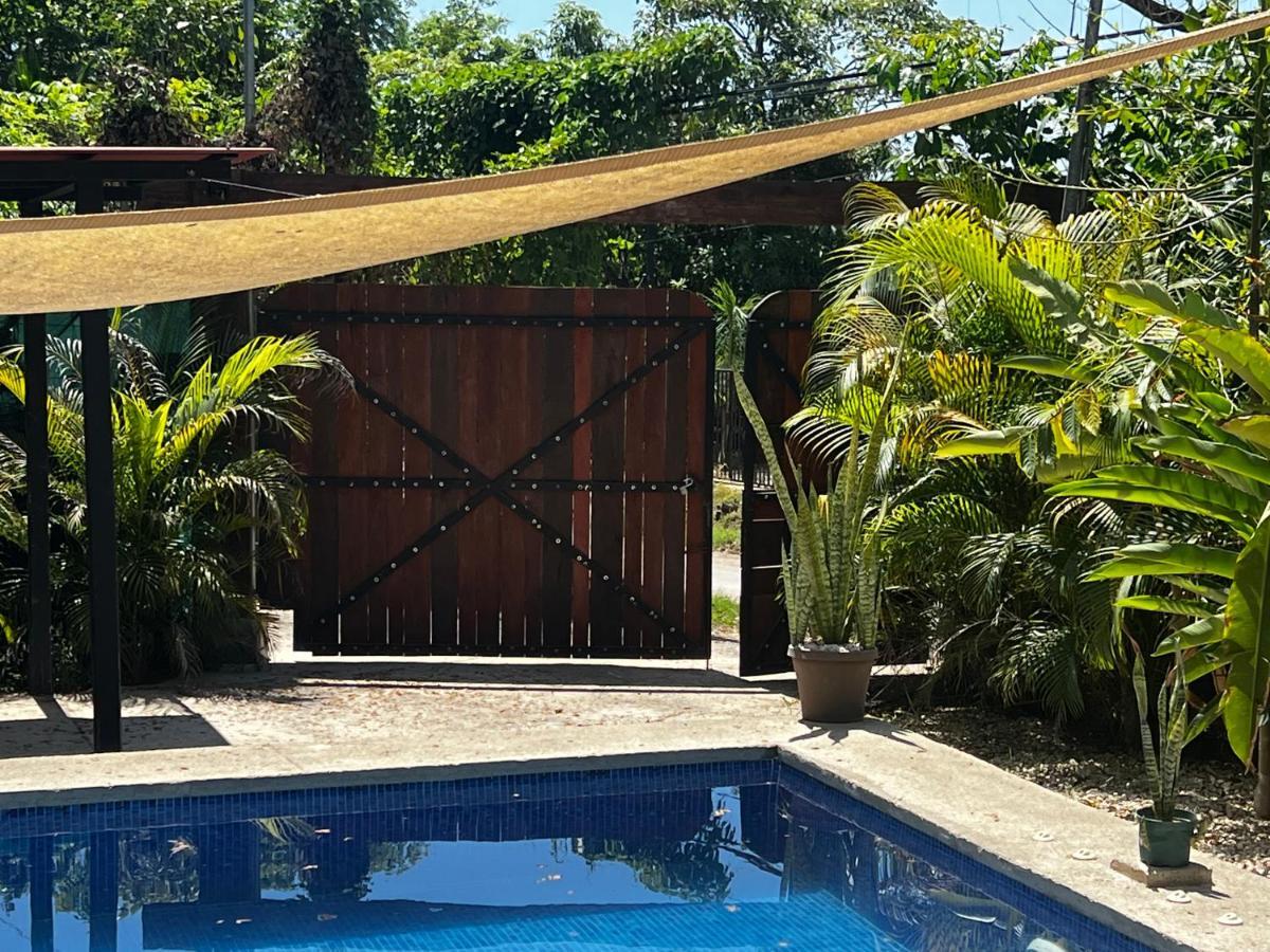 Las Plumas De Cabuya Cabuya  Bagian luar foto